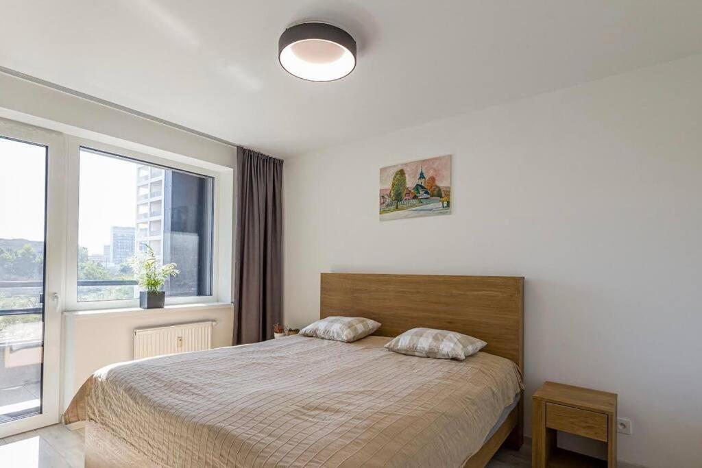 Urban Apartment With Possibility Of Parking Bratislava Exterior foto